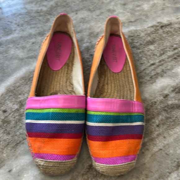 Nine West 81/2 worn but like new. - Picture 6 of 8